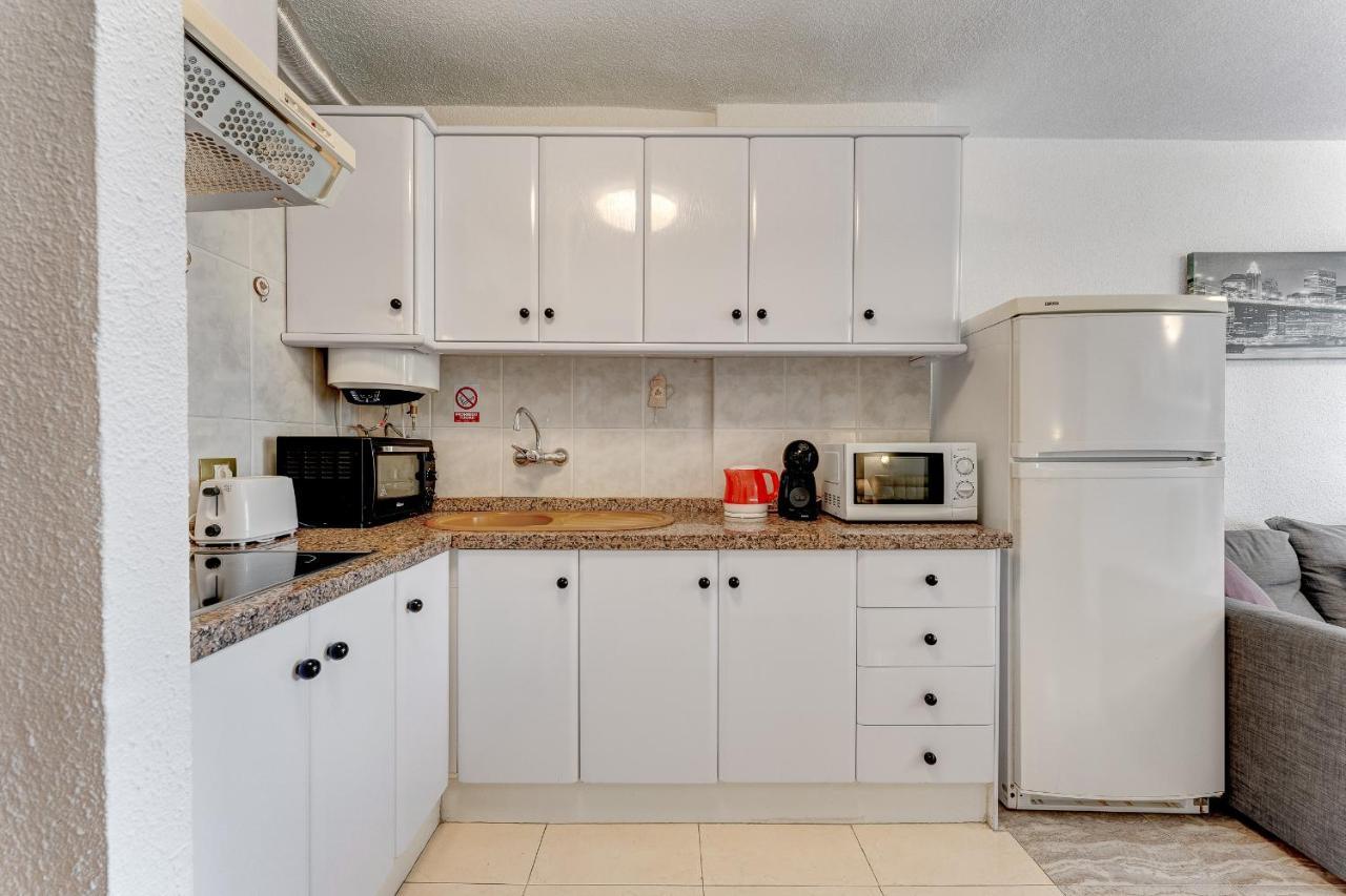 Torres Del Sol Beach Front Apartment Ph06 Los Cristianos  Εξωτερικό φωτογραφία