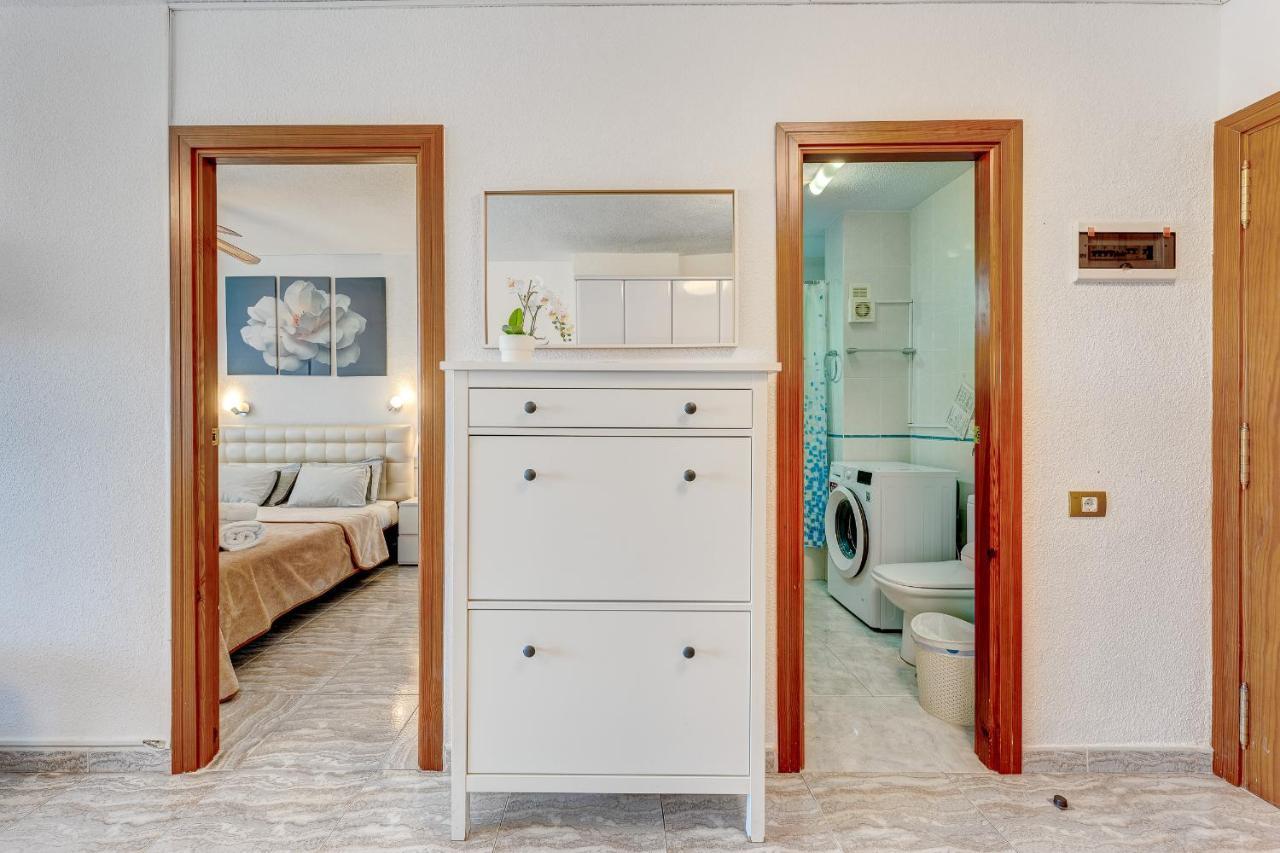 Torres Del Sol Beach Front Apartment Ph06 Los Cristianos  Εξωτερικό φωτογραφία
