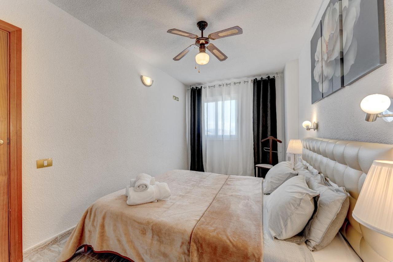 Torres Del Sol Beach Front Apartment Ph06 Los Cristianos  Εξωτερικό φωτογραφία